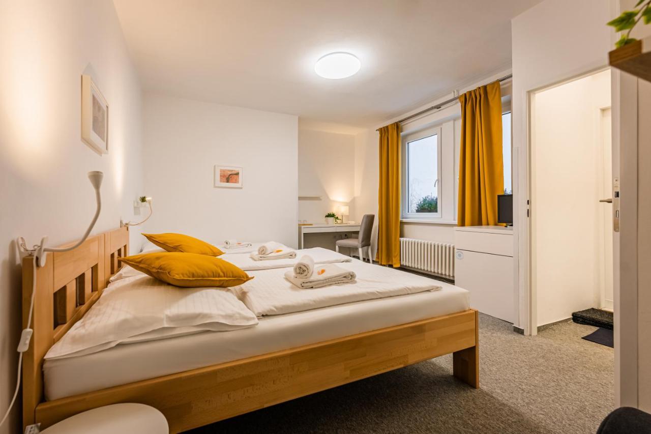 Self-Service Hotel Ostas Praha Eksteriør billede