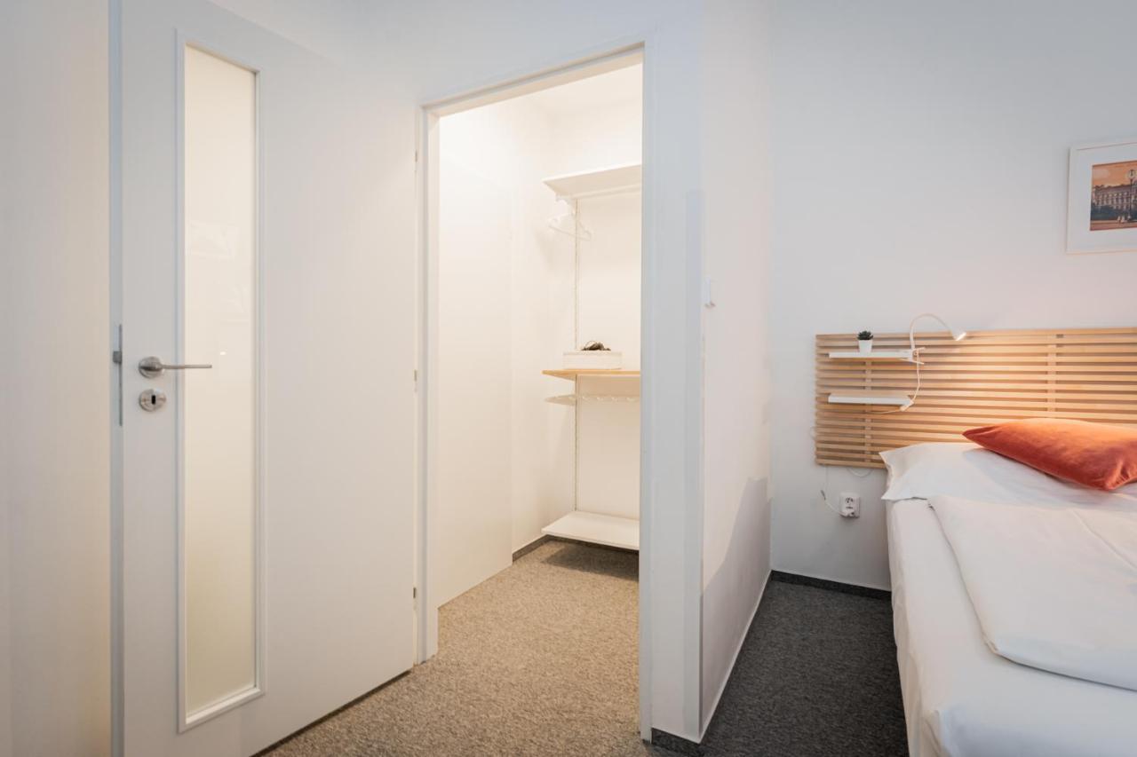 Self-Service Hotel Ostas Praha Eksteriør billede