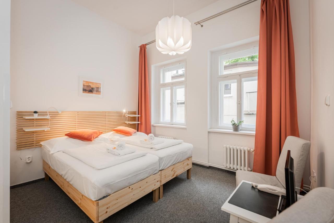 Self-Service Hotel Ostas Praha Eksteriør billede