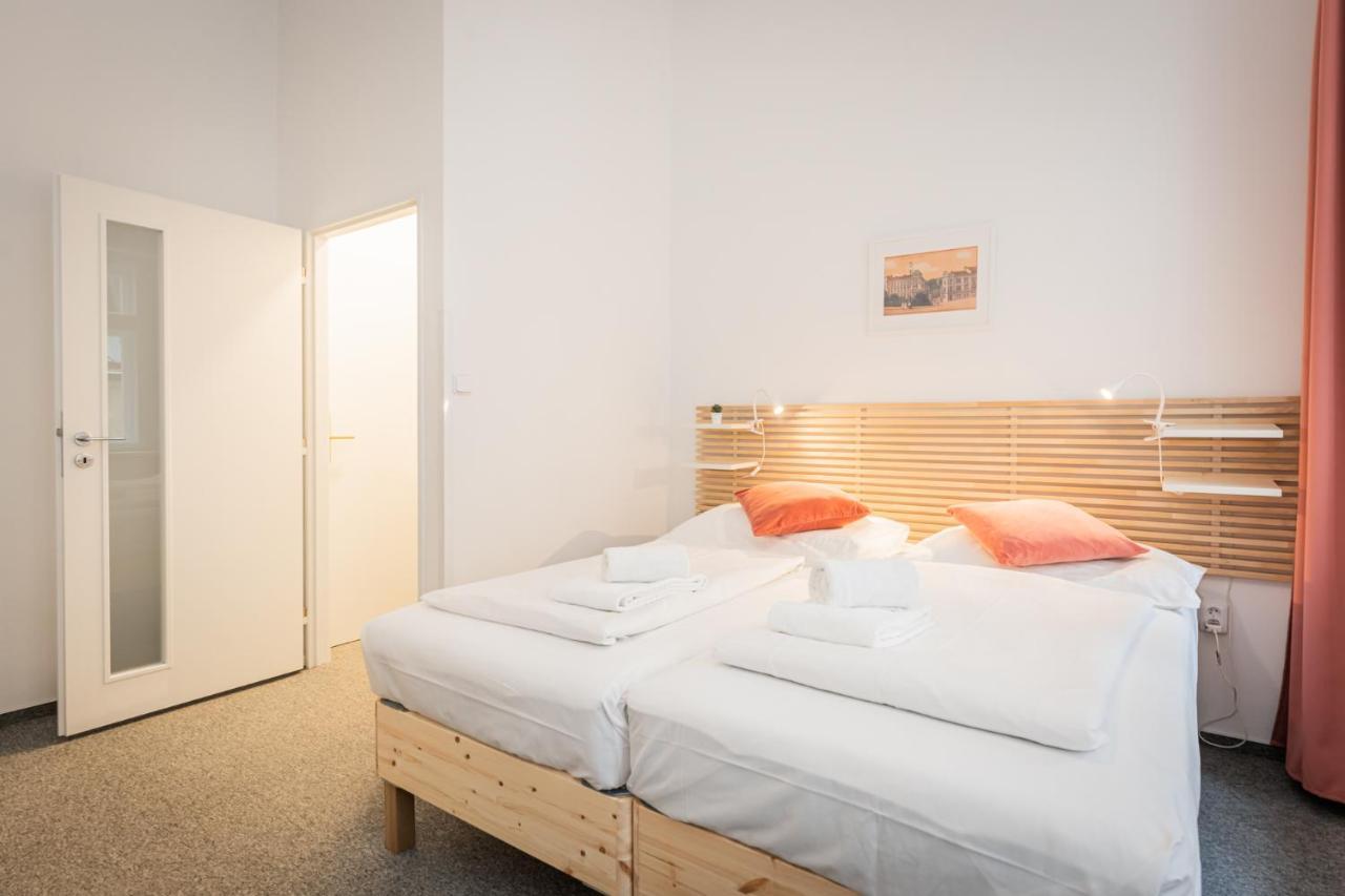 Self-Service Hotel Ostas Praha Eksteriør billede