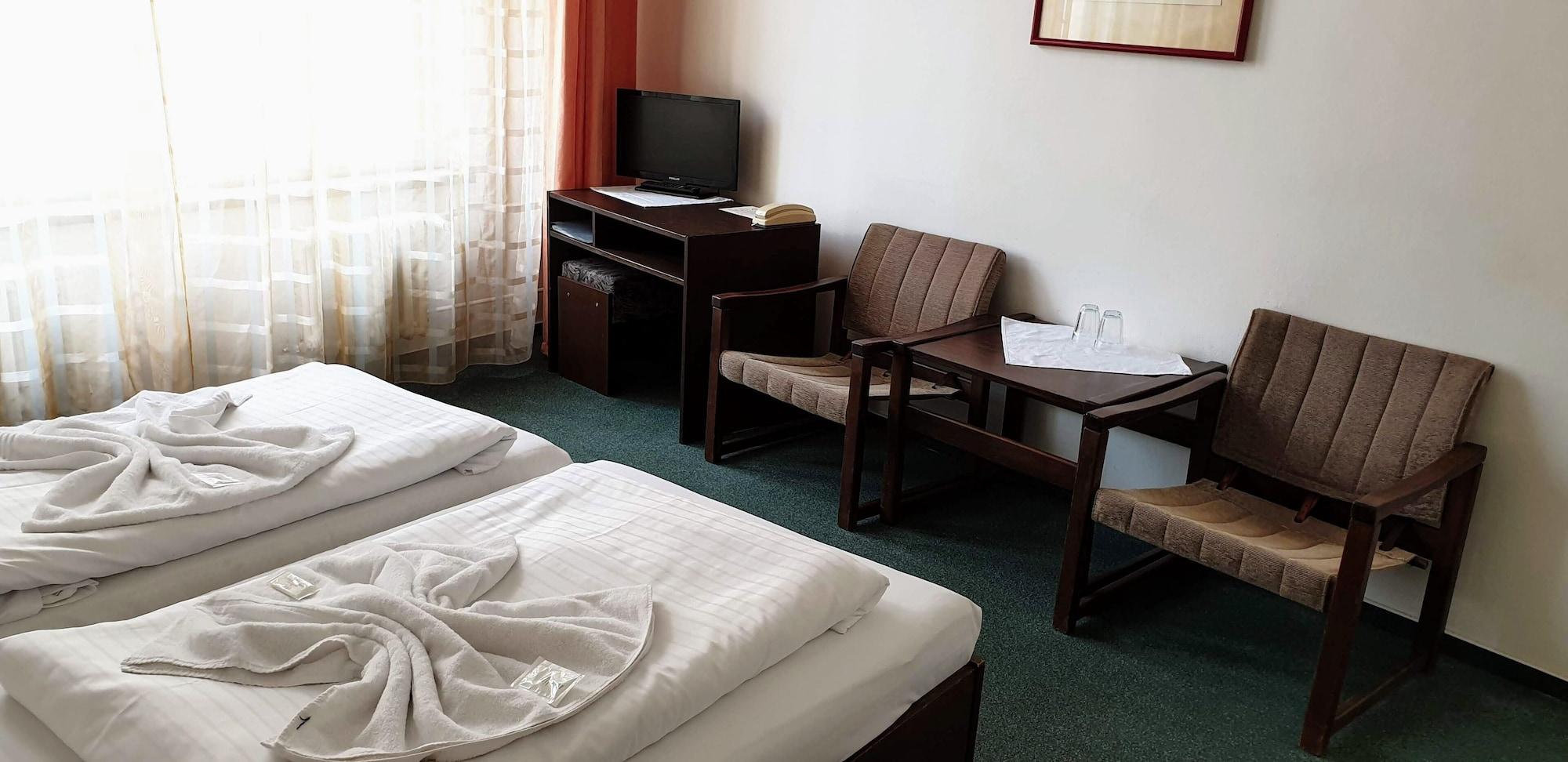 Self-Service Hotel Ostas Praha Eksteriør billede