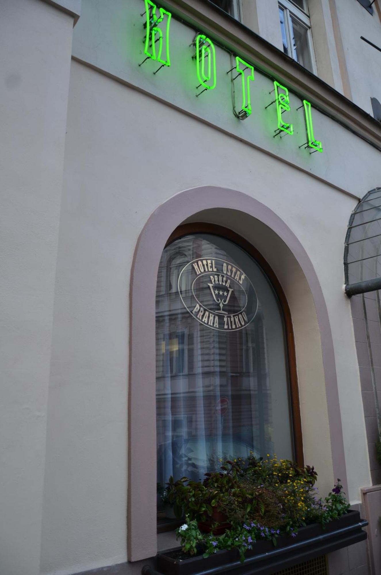 Self-Service Hotel Ostas Praha Eksteriør billede