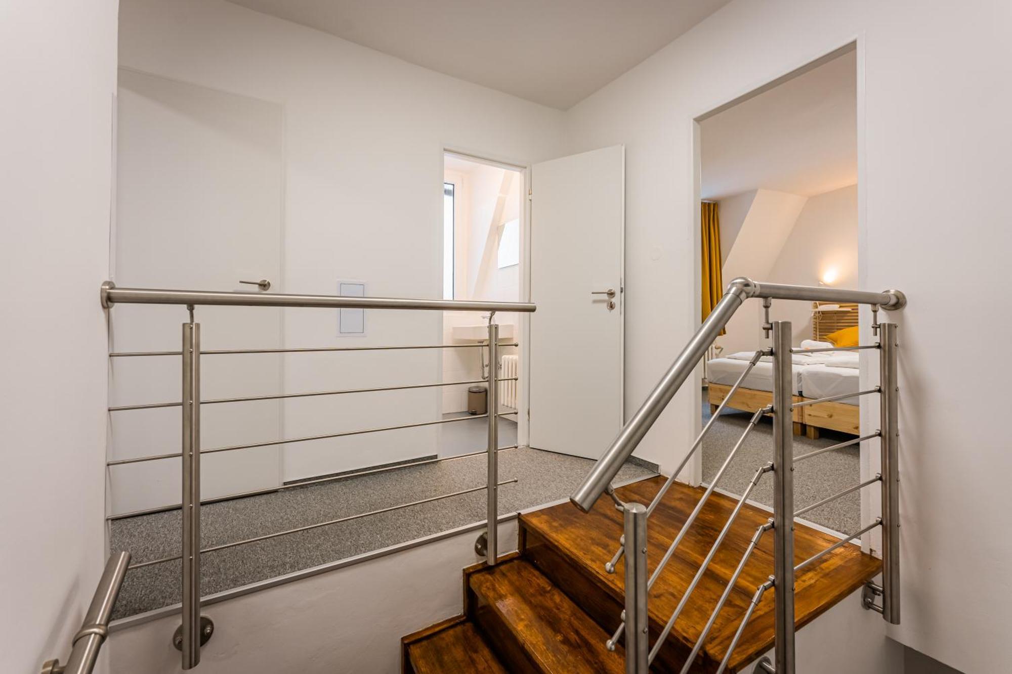 Self-Service Hotel Ostas Praha Eksteriør billede