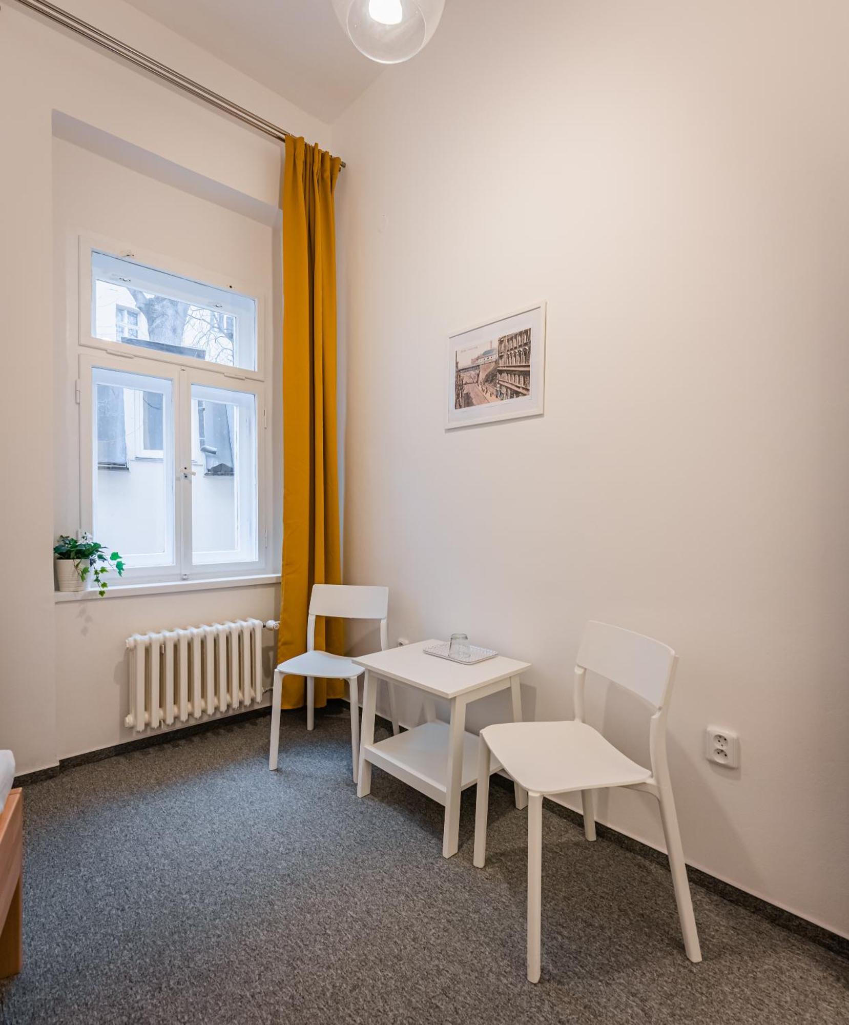 Self-Service Hotel Ostas Praha Eksteriør billede